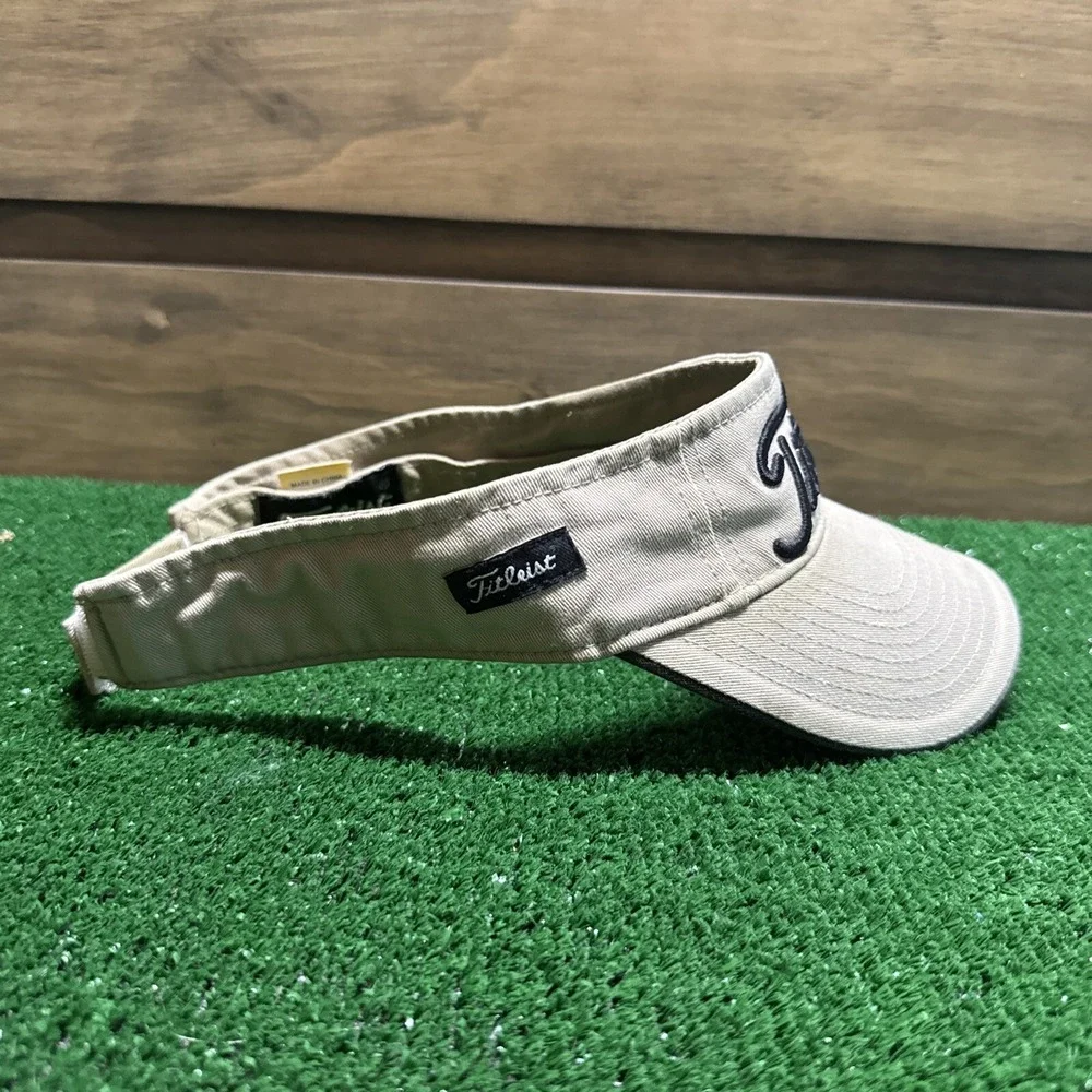 Titleist‎ Golf Tour Performance Strapback ProV1 Visor Tan Black Letters Rn 70547